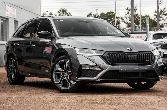 Private Transfer from Reykjavik to Reykjavik Airport KEF by Sedan - Timing Tips: Flight Numbers, Traffic, and a Calm Departure