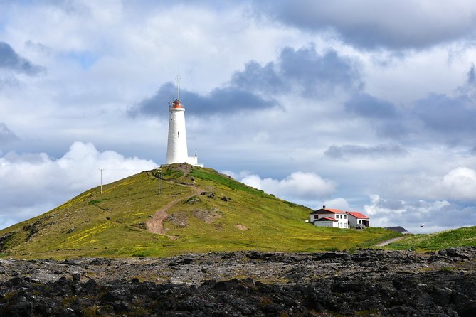 Reykjanes peninsula - Stop 6: Grindavík fishing village lunch with ocean views