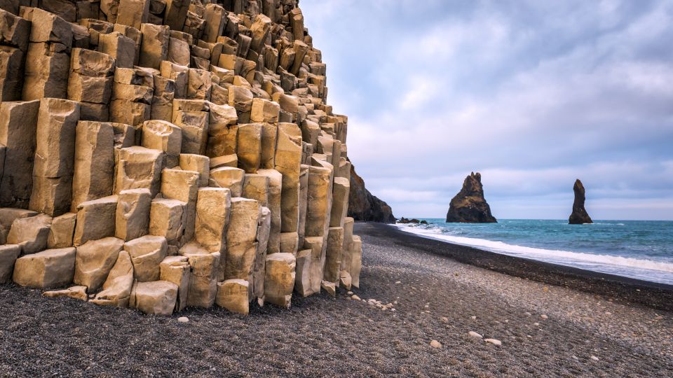Reykjavik: 4-Day South Coast, Golden Circle, and Snæfellsnes - Guides, Group Dynamics, and On-Board Comfort