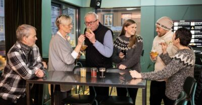 Reykjavik: Beer and Booze Tour - Meeting at Ingólfur Square and getting your bearings fast