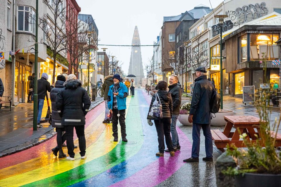 Reykjavik: Feline-Focused City Walking Tour - Kattakaffihúsið: coffee, hot cocoa, and petting breaks that reset your mood