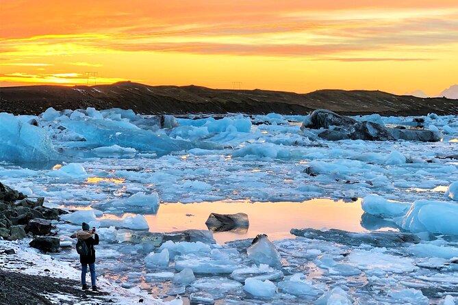Reykjavik: Glacier Lagoon, Diamond Beach & South Coast Day Tour - Diamond Beach: why black sand makes the ice pop