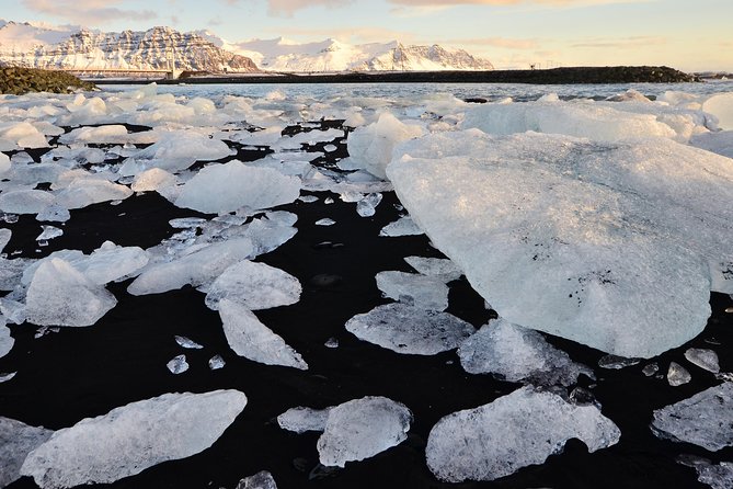 Reykjavik: Glacier Lagoon & Fjaðrárgjúfur Canyon Small-Group Tour - Stop 5: Diamond Beach—black sand plus ice blocks for the classic photo