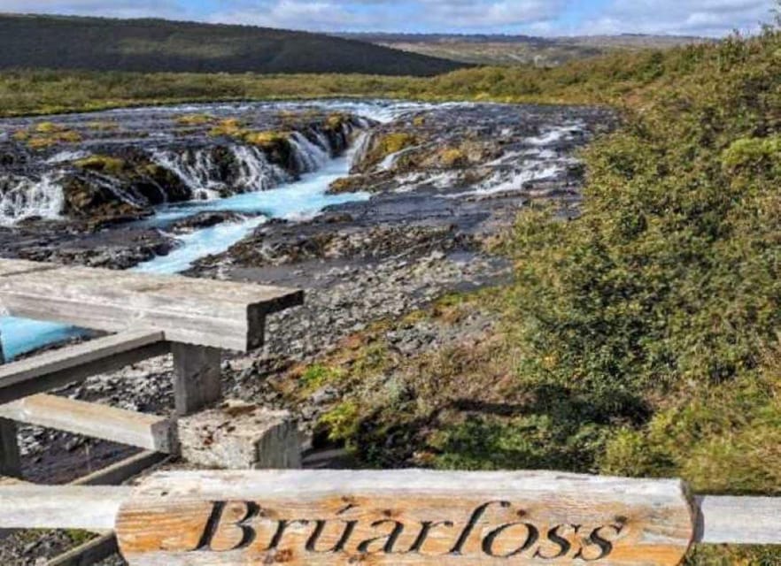 Reykjavík: Golden Circle, Bruarfoss, and Kerid Crater Tour - Thingvellir National Park: rift valley walking and photo-stop freedom