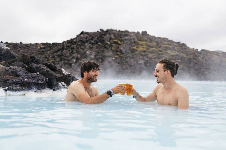 Reykjavik: Golden Circle, Crater & Blue Lagoon Minibus Tour - Gullfoss and the Strokkur schedule: how the tour hits Iceland’s power