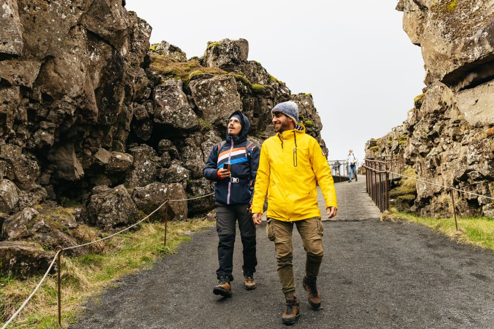 Reykjavik: Golden Circle, Crater & Blue Lagoon Minibus Tour - Pickup to Þingvellir: why the tectonic-plate story is worth the early start