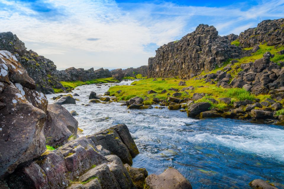 Reykjavik: Golden Circle Day Trip with Blue Lagoon Transfer - What to pack and how to keep the day smooth