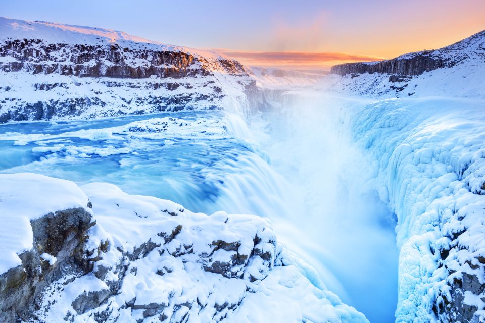Reykjavík: Golden Circle Minibus Tour & Blue Lagoon Transfer - Thingvellir National Park: Where You Stand on a Tectonic Boundary