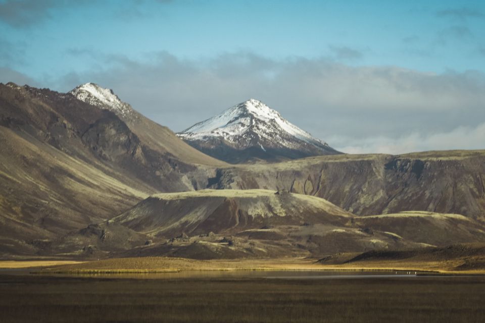 Reykjavik: Golden Circle, Tomato Farm and Kerið Crater Tour - Reykjavik pickup: aim to be early, and you’ll be fine