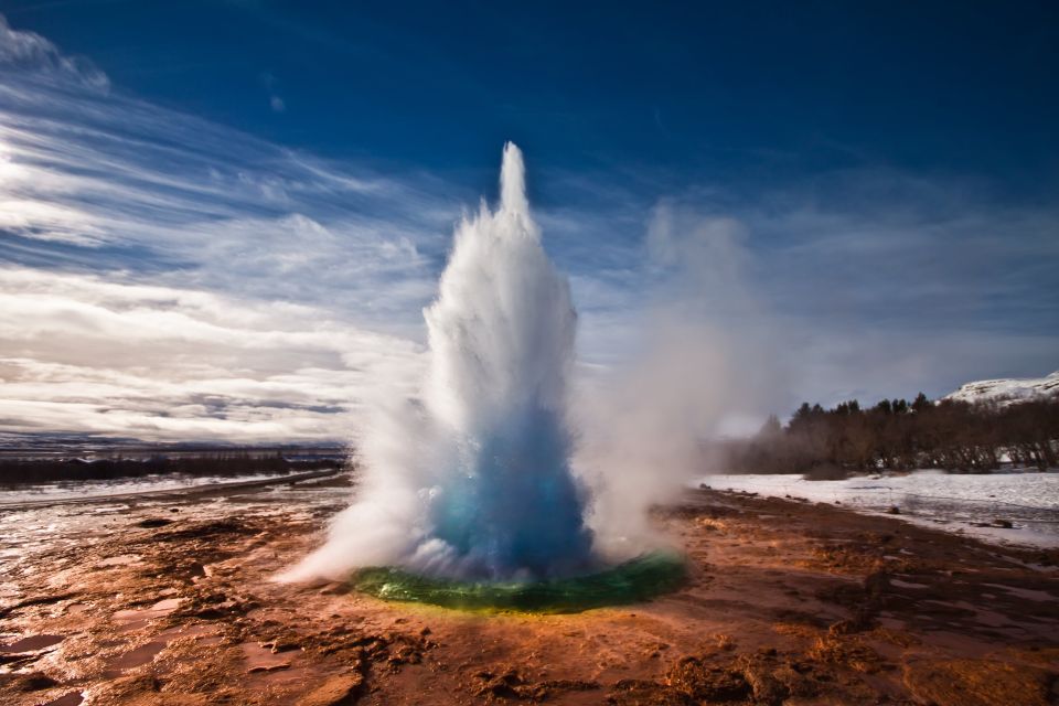 Reykjavík: Golden Circle Tour & Perlan Museum Tour - Strokkur at the Geysir Geothermal Area: Watching the Eruption Rhythm