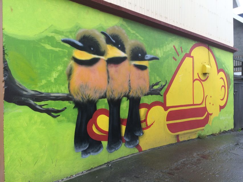 Reykjavik: Guided City Walking Tour - What’s included: schnapps, dried fish, and sweets that actually fit the day