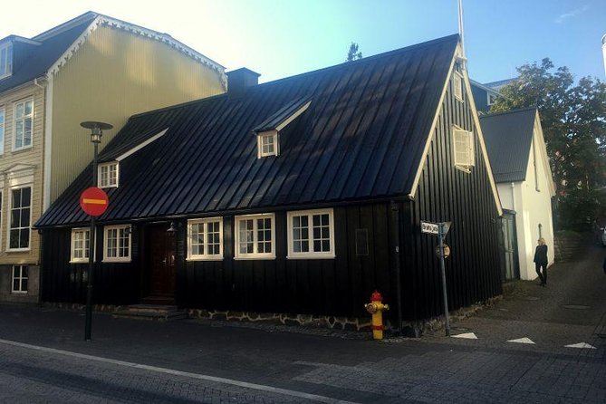 Reykjavik Main Sights and Hidden Spots: A Self-Guided Audio Walk - Timing: when to do it and how long you’ll be outside