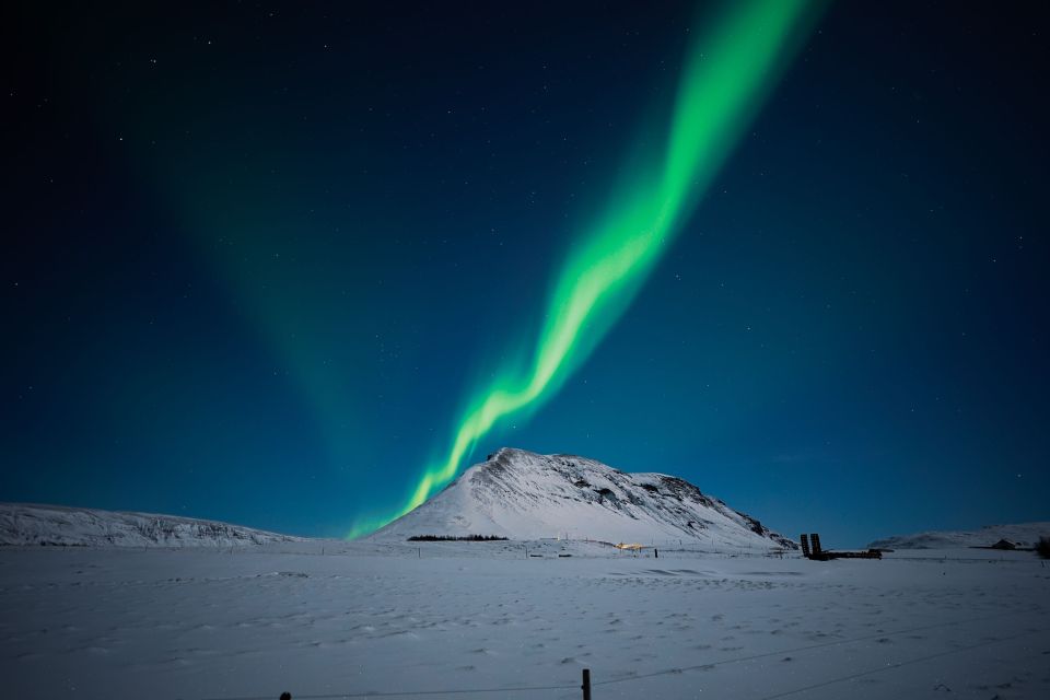 Reykjavik: Northern Lights Tour with Private Photographer - Price and Value: Is $229 Worth It?