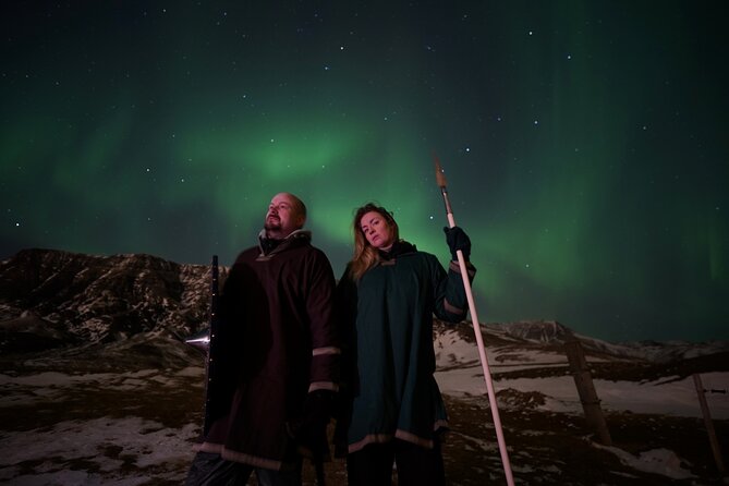 Reykjavik Northern Lights Tour with Pro Aurora Photos Small Group - Reykjavik Pickup and the First Cold Wait