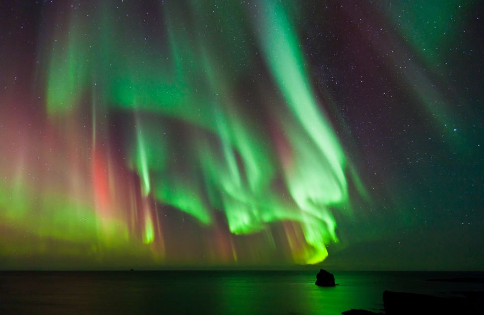 Reykjavik: Premium Northern Lights Tour with Free Photos - Key points before you go