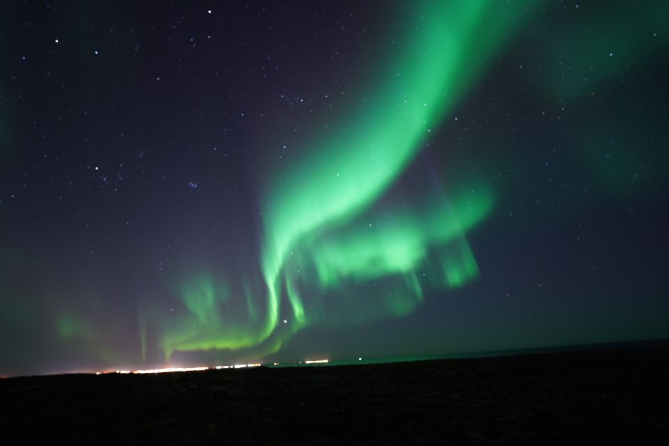 Reykjavik: Premium Northern Lights Tour with Free Photos - When the tour cancels and what that means for you