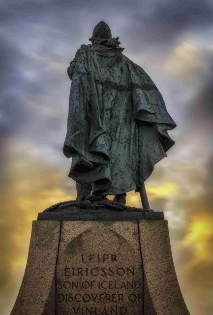 Reykjavik: Private Icelandic Viking Age Walking Tour - The easy warm-up: Ingólfur Square and the first Viking framing
