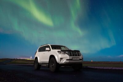 Reykjavik Private Northern Lights Tour with Pro Photographer - The 3–4 Hours: How the Night Typically Flows