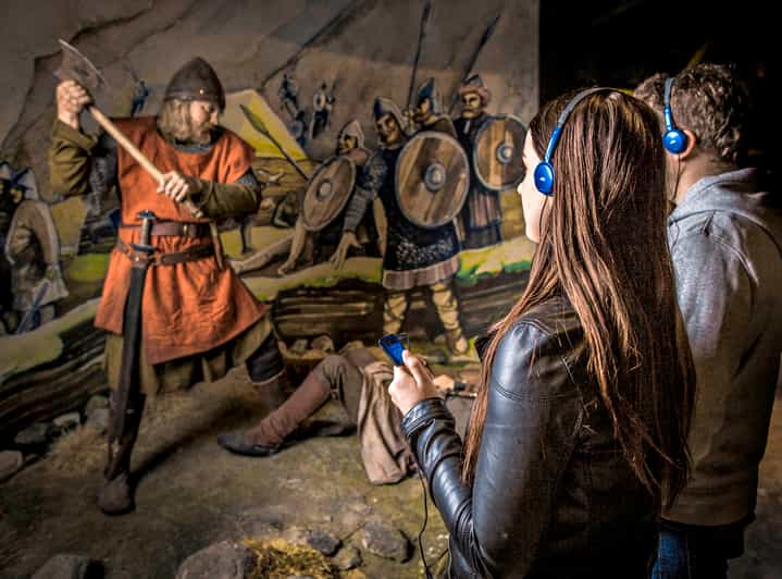 Reykjavik: Saga Museum Entry Ticket - Your 35-minute audio route: the story line you follow