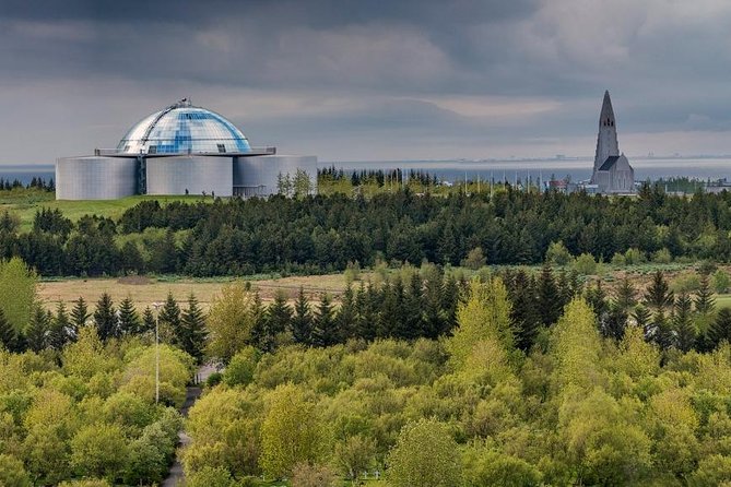 Reykjavik Sightseeing Tour - Start at Harpa: where architecture meets the city’s pulse