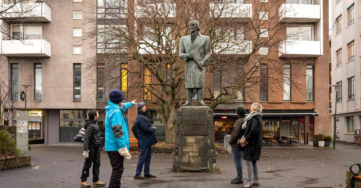 Reykjavik: Sightseeing Walking Tour with a Viking - Austurvöllur and Alþingi: Government in the Middle of the City