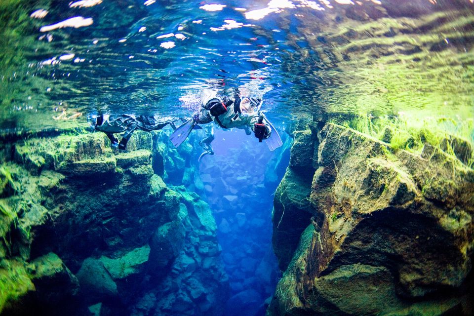 Reykjavík: Silfra Fissure Snorkeling and Lava Caving Tour - Guide Style and Small-Group Energy: What You Get for the Money