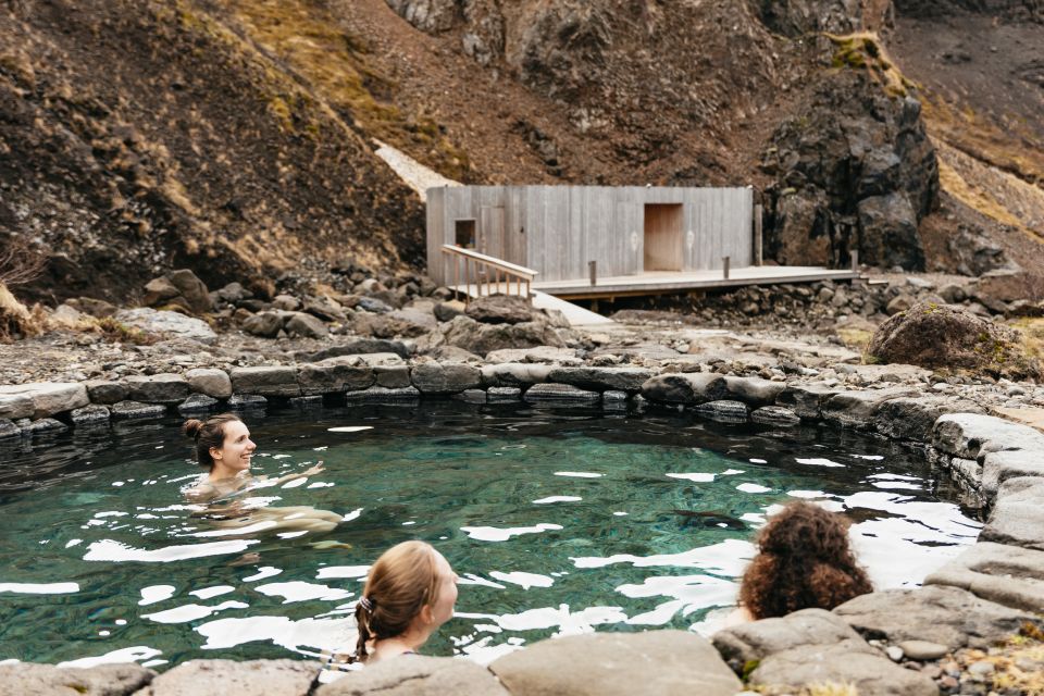 Reykjavik: Silver Circle Tour, Canyon Ride, & Thermal Baths - Why the Reykjavik Silver Circle route feels more “Iceland” and less crowded