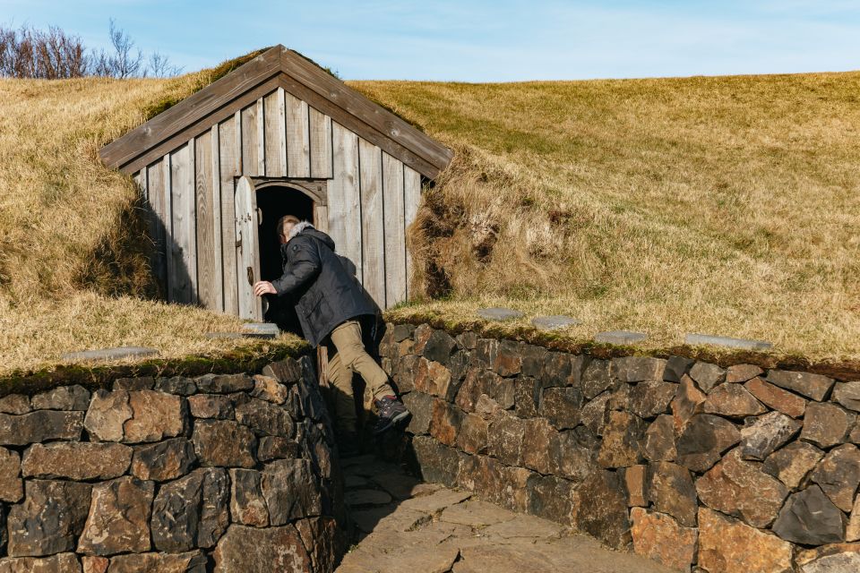 Reykjavik: Silver Circle Tour, Canyon Ride, & Thermal Baths - Husafell Canyon Baths: your warm-pool reward in Hringsgil canyon