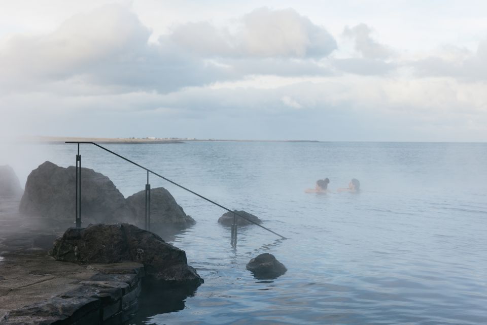 Reykjavik: Sky Lagoon Admission with Transfer - Ocean-view infinity pool: the views that make your soak feel special