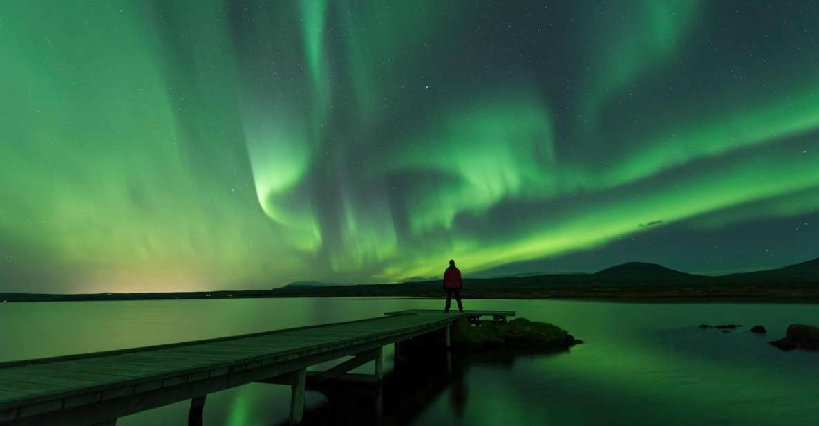 Reykjavik: Small Group Northern Lights Tour - Key highlights at a glance