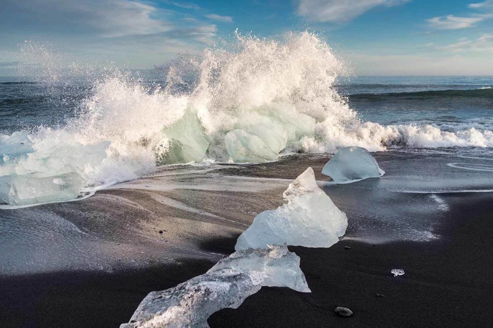 Reykjavik: South Coast, Diamond Beach, and Jökulsárlón Tour - Diamond Beach: iceberg pieces, black sand, and the best photo habits