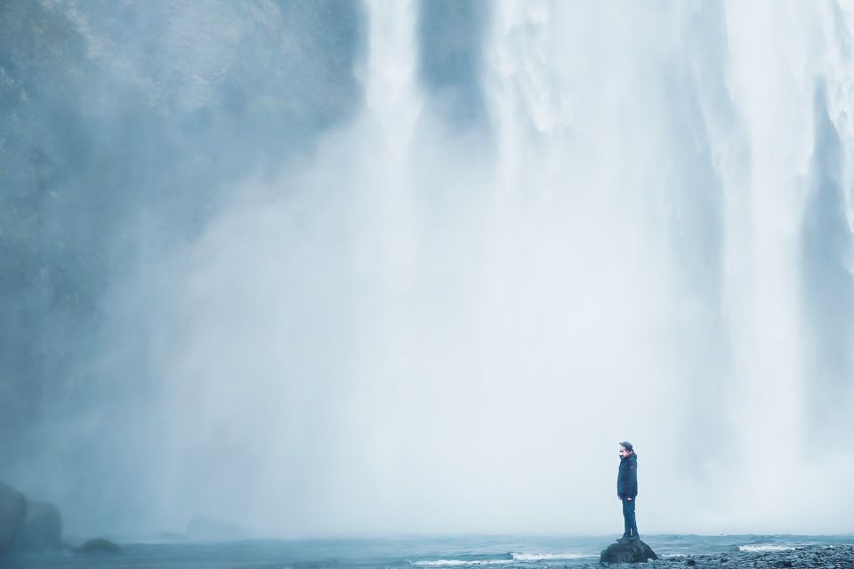 Reykjavík: South Coast Waterfalls, Black Sand & Glacier Tour - Skógafoss: a 60-meter waterfall with real photo time