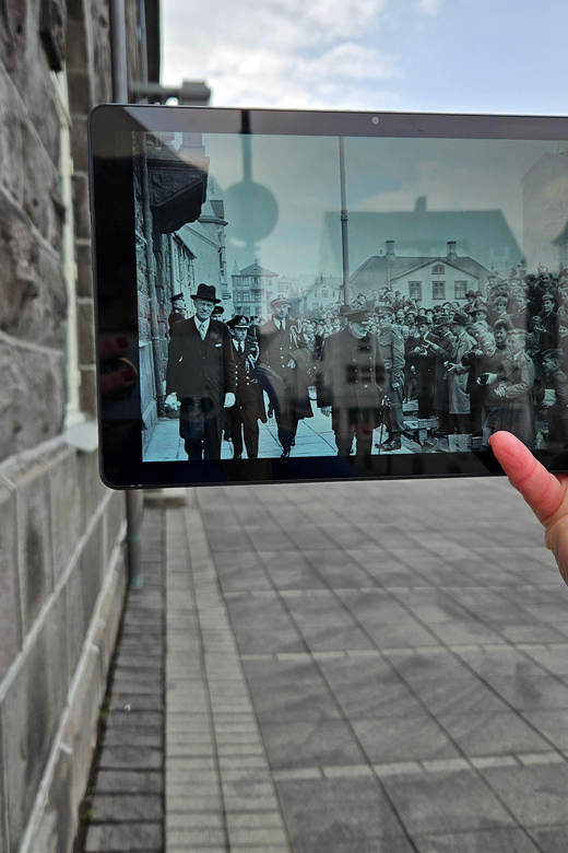 Reykjavik: World War II Walking tour around the city centre - Walking Comfort, Weather, and What to Pack