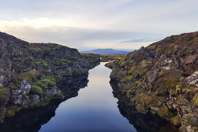 Silfra Drysuit Snorkeling with Free Photos - Meet on Location - Your guide makes the difference: safety, pacing, and photos