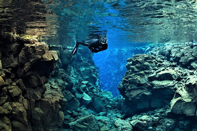 Silfra Fissure Snorkeling From Reykjavík - Free Underwater Photos - Dry suit reality check: how the cold gear affects your whole day