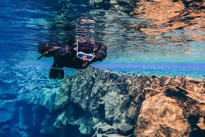 Silfra: Hot and Cold Snorkeling and Spa Tour - Self Drive - Practical tips for staying comfortable in Silfra