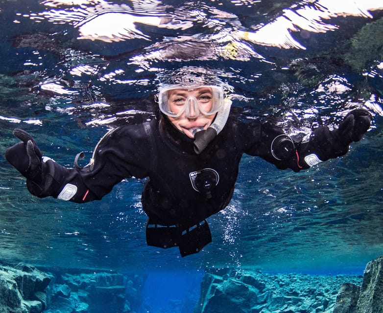Silfra: Snorkeling Tour Between Tectonic Plates - Silfra Fissure: floating between continents with 100m clarity