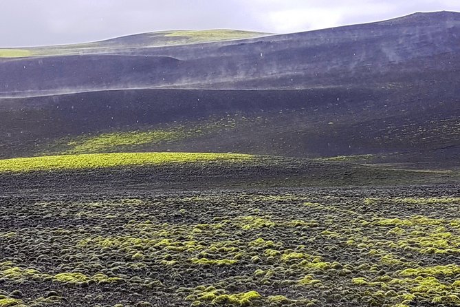 Small Group Day Tour to Lakagigar volcano by Super Jeep from Klaustur - Fagrifoss waterfall: a 20-minute reset that fits the day perfectly