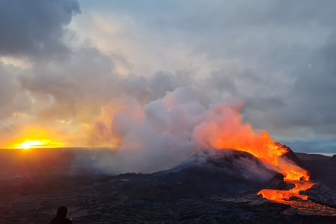 Small Group Volcano Hike with a Professional Geologist - The Geologist Moment: What You’ll Learn on the Way Up