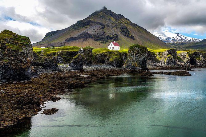 Snaefellsnes National Park and Natural Wonders from Reykjavik - Kirkjufell and its famous silhouette