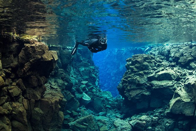 Snorkel the Silfra Fissure-Meet on Location (Free Photos & Cocoa) - Underwater photos: you get them free, but photo quality depends on you