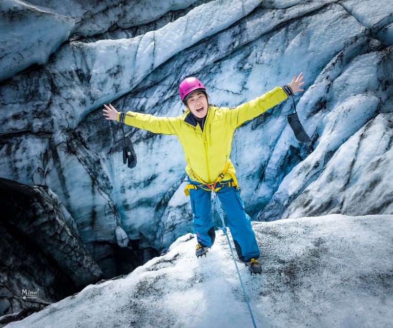 Sólheimajökull Glacier: Guided Hike with Equipment - Timing and how to plan your South Iceland day