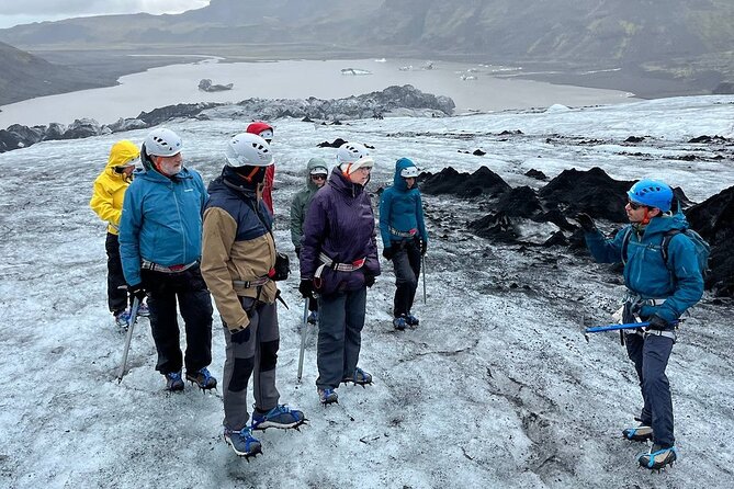 Sólheimajökull Glacier Hike Adventure - Ice features you’ll notice up close (crevasses, formations, and ash)
