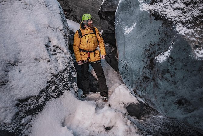 Sólheimajökull Ice Climbing and Glacier Walk - Small group tours (max 6): better attention and smoother turns