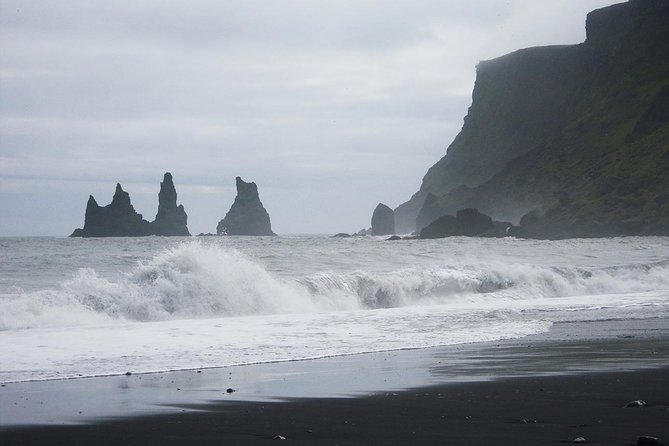 South Coast and Glacier Lagoon Day Trip by Super Jeep from Reykjavik - Fjaðrárgljúfur to Skaftafell: when the rocks start looking carved by time