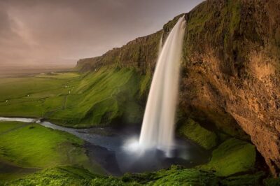 South Coast and Glacier Lagoon - Private - Stop 1: Seljalandsfoss and the one-of-a-kind walk behind