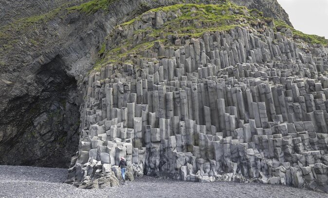 South Coast Day Tour Black Sand Beach & Waterfalls from Reykjavik - Key highlights worth clocking