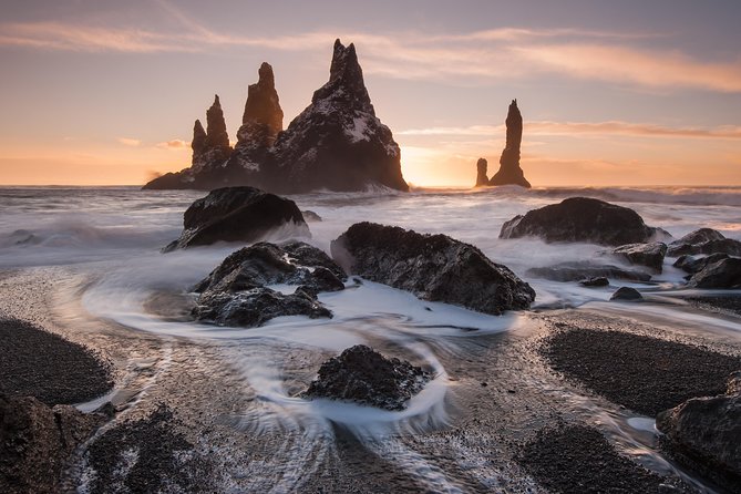 South Coast, Waterfalls and Vík village from Reykjavik - Seljalandsfoss: the signature walk behind the waterfall