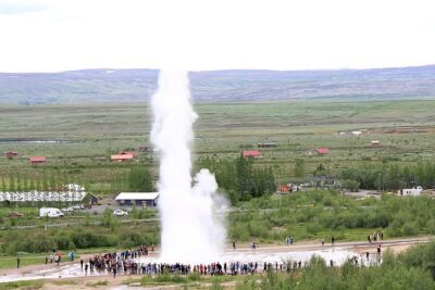 The Great Round Tour: Around Iceland in 13 Days - How the 12 nights and meals work day to day
