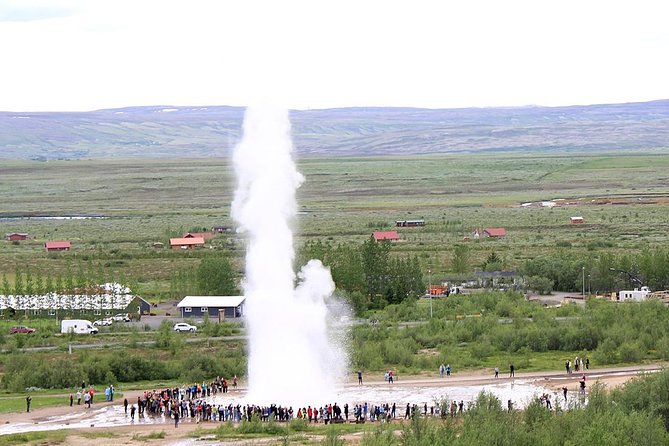 The Great Round Tour: Around Iceland in 13 Days - How the 12 nights and meals work day to day